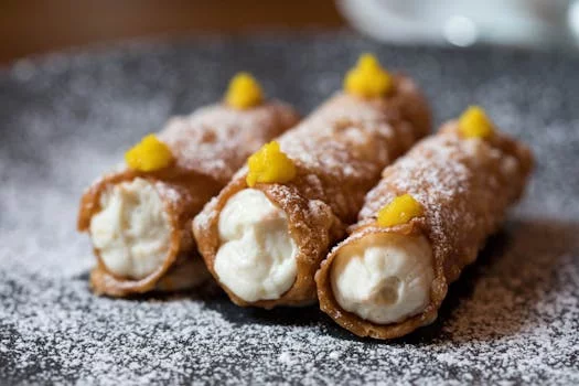 cannoli sicilian pastry ricotta